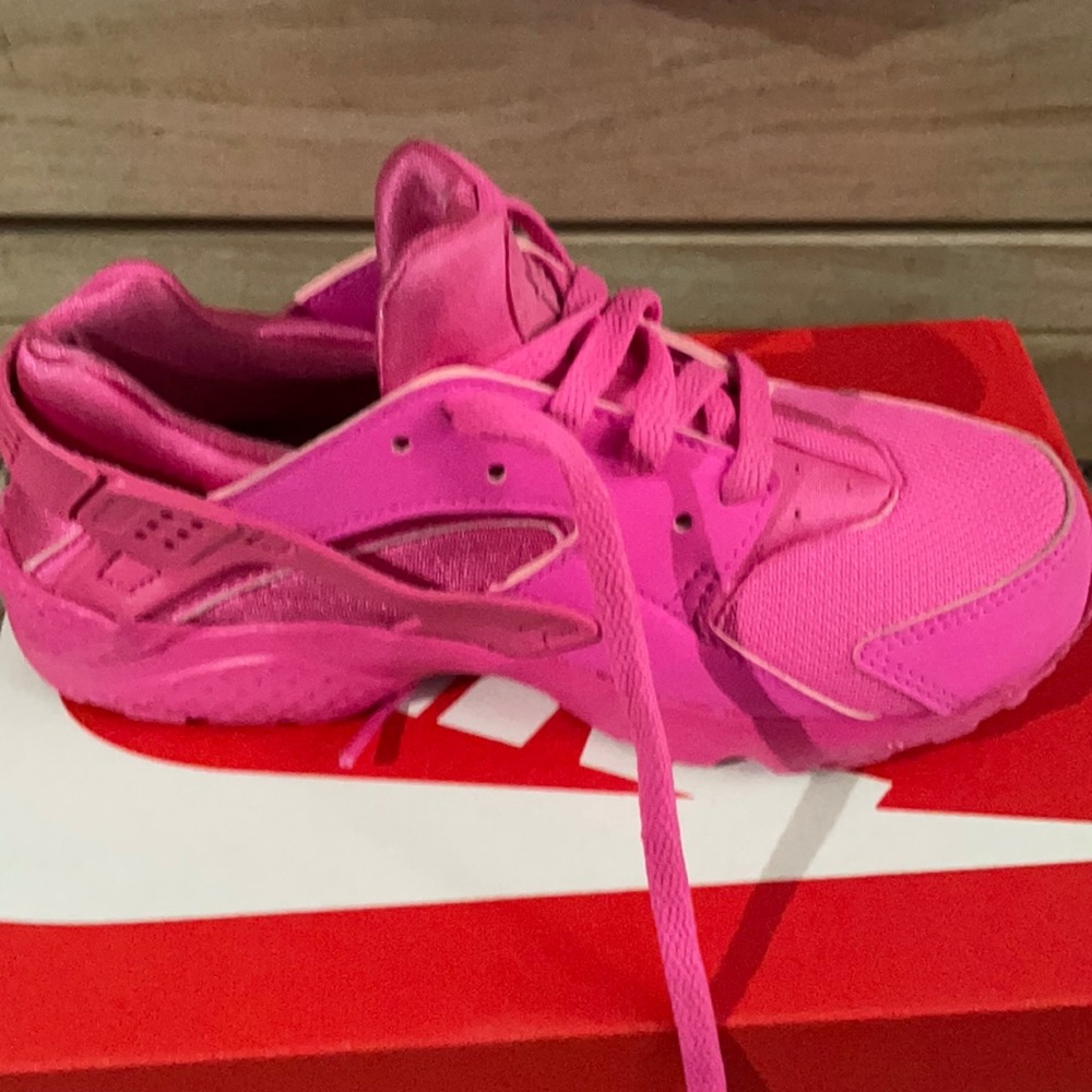 Kids sneakers